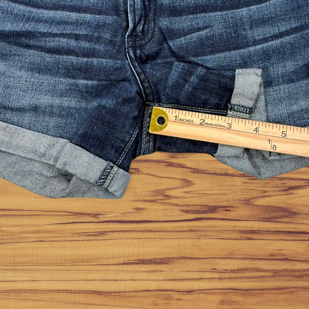 Abercrombie & Fitch Low Rise Cuffed Denim Shorts Dark Wash Size 4 - Picture 10 of 11